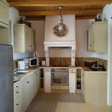 بيت للعطل Faragas